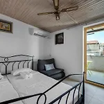 2 Bedroom Cozy In *