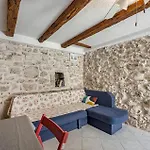 2 Bedroom Cozy In ティスノ