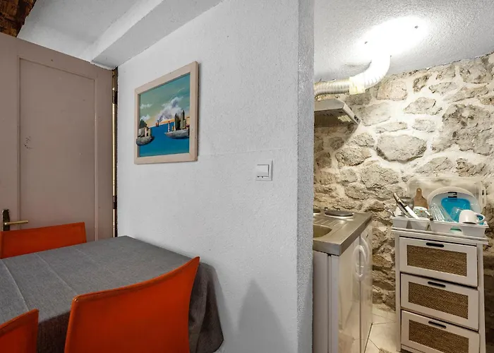 Сasa de vacaciones In With Wifi Tisno